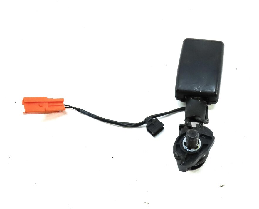 Thumbnail 3: 2016 LAND ROVER DISCOVERY SPORT L550 REAR 2ND ROW RIGHT SEATBELT BUCKLE RECEIVER