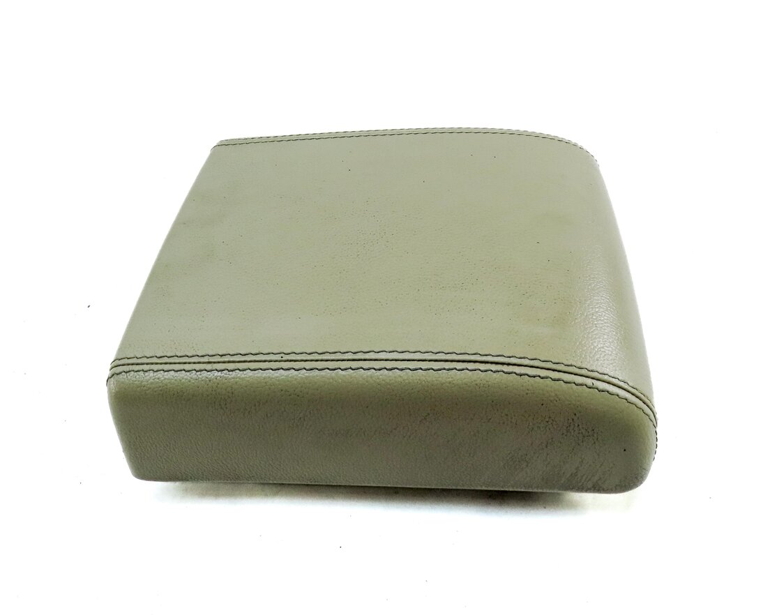 Thumbnail 4: 2015-2019 DISCOVERY SPORT (L550) FRONT CENTER CONSOLE ARMREST LID (ALMOND BEIGE)