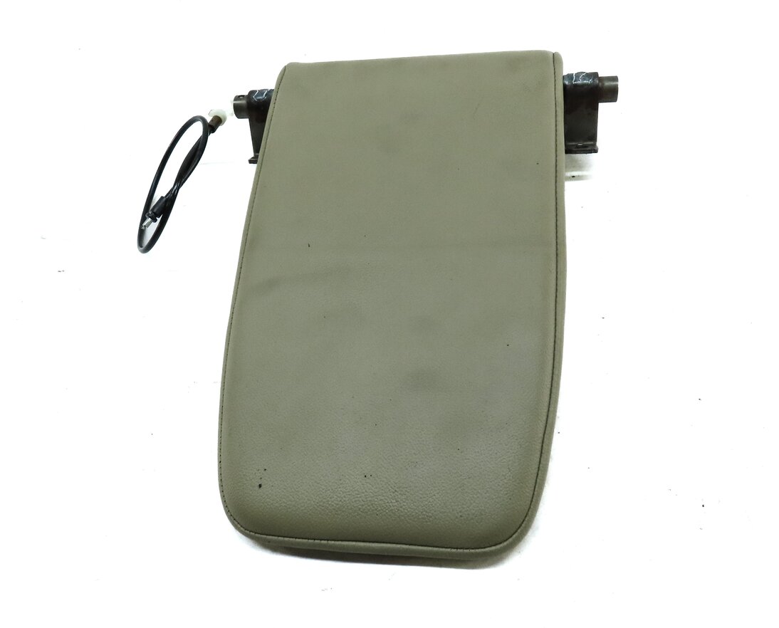 Thumbnail 2: 15-19 LAND ROVER DISCOVERY SPORT (L550) REAR 3RD ROW RIGHT HEADREST ALMOND BEIGE