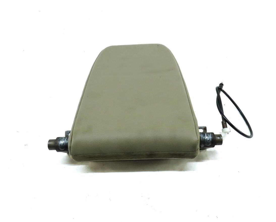 Thumbnail 4: 15-19 LAND ROVER DISCOVERY SPORT (L550) REAR 3RD ROW RIGHT HEADREST ALMOND BEIGE