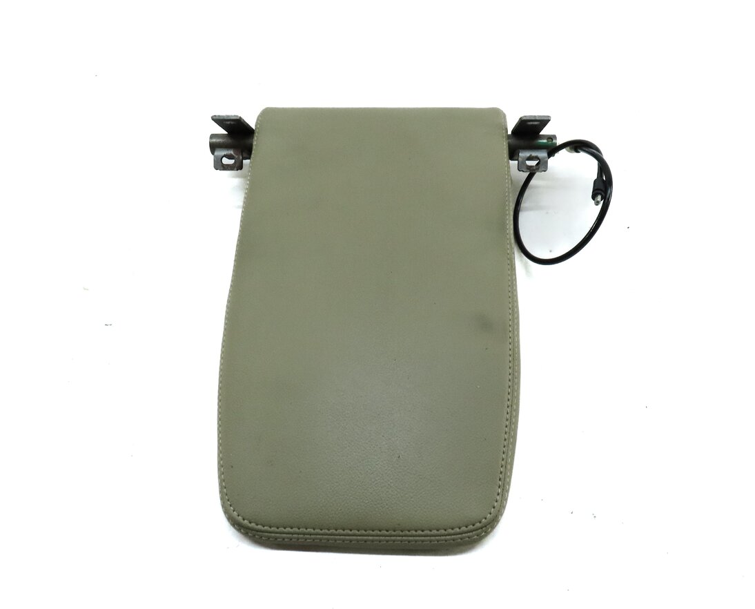 Thumbnail 5: 15-19 LAND ROVER DISCOVERY SPORT (L550) REAR 3RD ROW RIGHT HEADREST ALMOND BEIGE