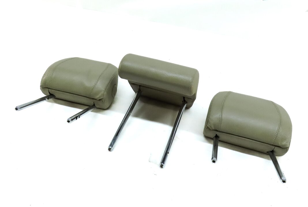 15-19 DISCOVERY SPORT (L550) REAR 2ND ROW LEFT RIGHT & CENTER HEADREST (ALMOND)