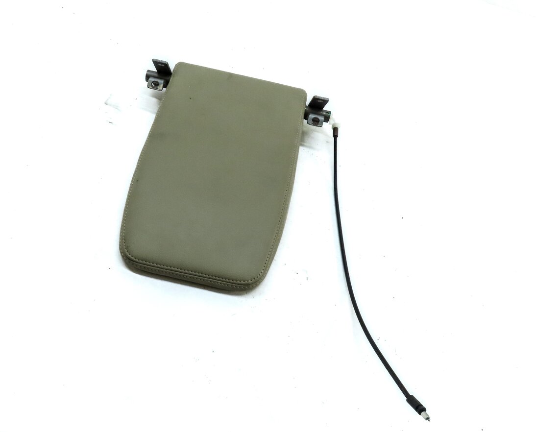 Thumbnail 1: 15-19 LAND ROVER DISCOVERY SPORT (L550) REAR 3RD ROW LEFT HEADREST ALMOND BEIGE