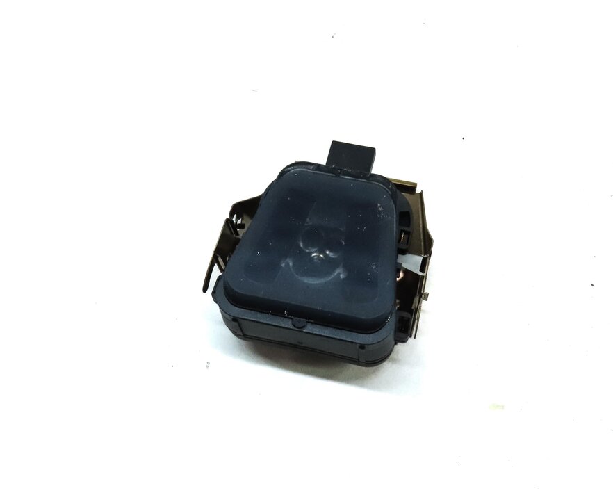 2016 LAND ROVER DISCOVERY SPORT (L550) FRONT WINDSHIELD RAIN LIGHT SENSOR MODULE