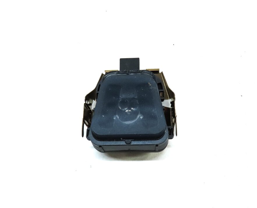 Thumbnail 2: 2016 LAND ROVER DISCOVERY SPORT (L550) FRONT WINDSHIELD RAIN LIGHT SENSOR MODULE