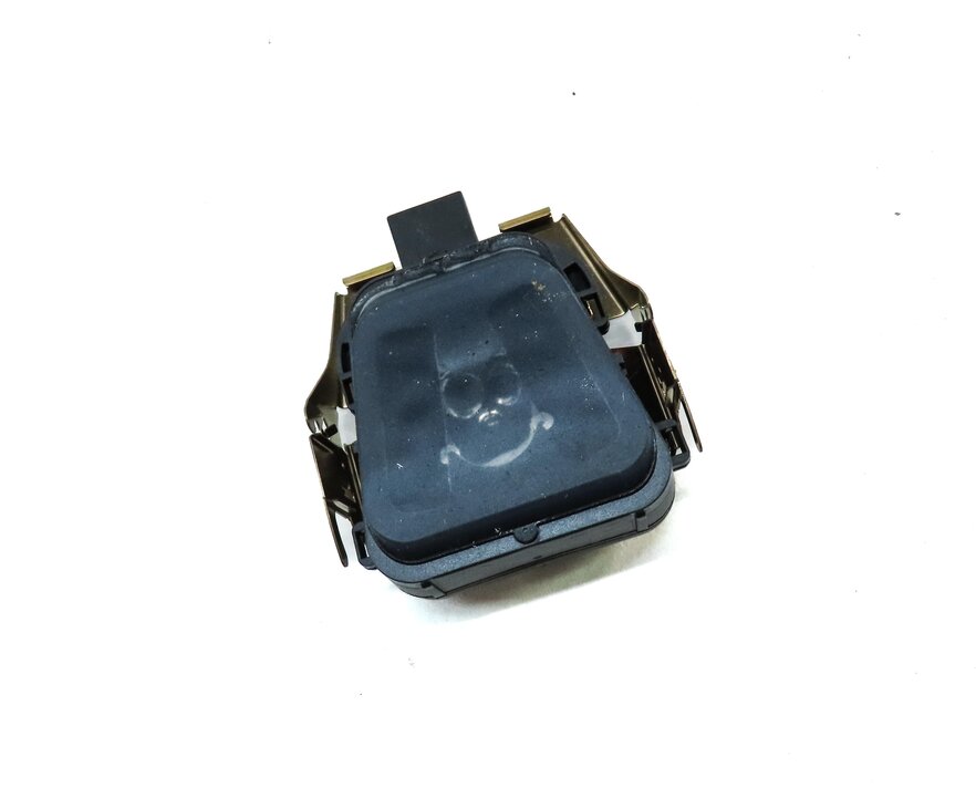 Thumbnail 3: 2016 LAND ROVER DISCOVERY SPORT (L550) FRONT WINDSHIELD RAIN LIGHT SENSOR MODULE