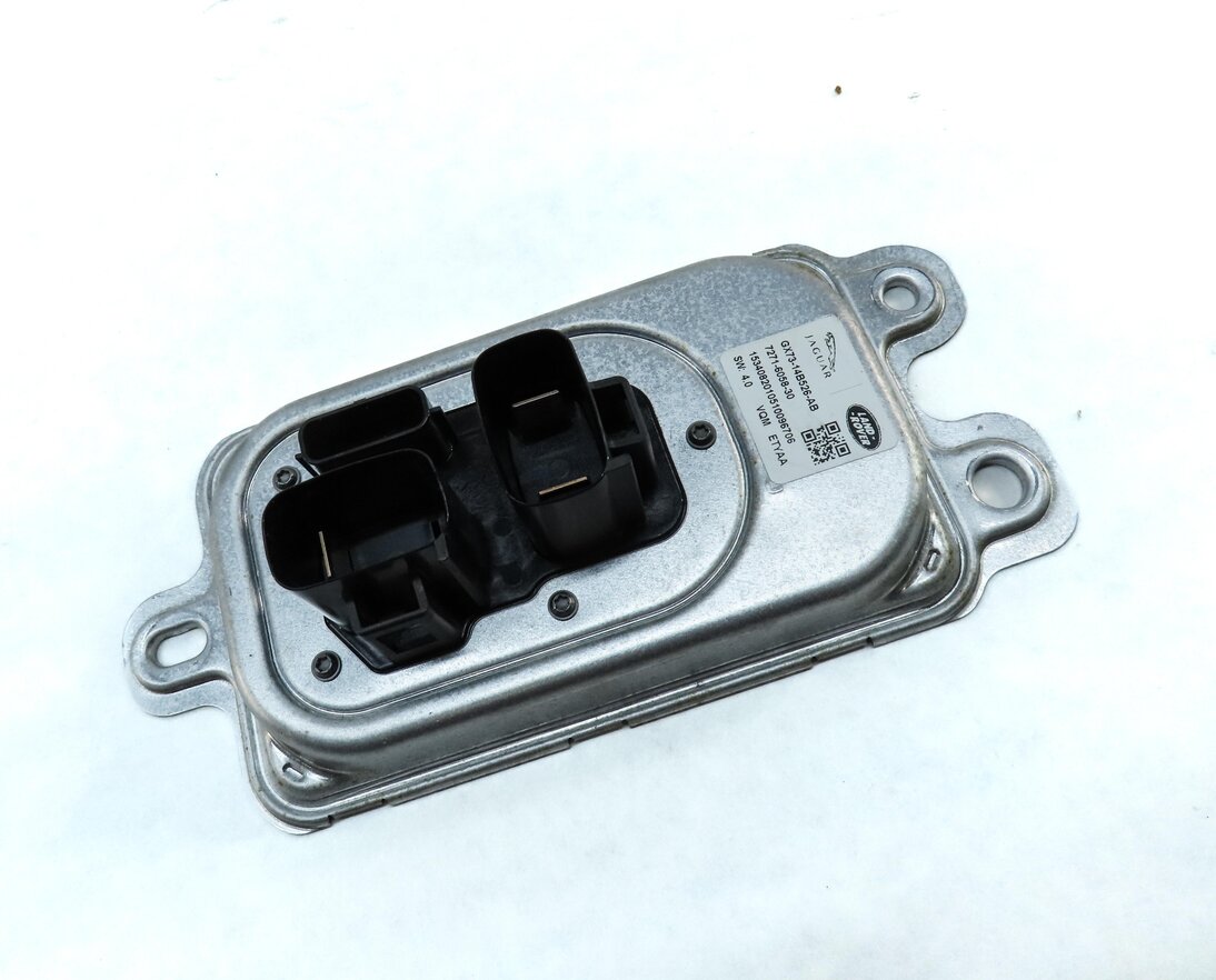 Thumbnail 3: 2016 LAND ROVER DISCOVERY SPORT (L550) POWER INVERTER VOLTAGE CONTROL MODULE