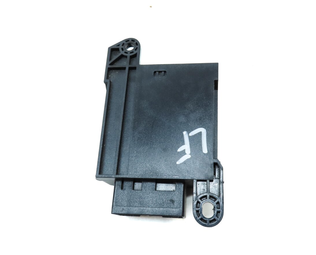 Thumbnail 5: 14-20 JAGUAR EPACE XE XF XJ - DISCOVERY RANGE ROVER SPORT - HEATED SEAT MODULE