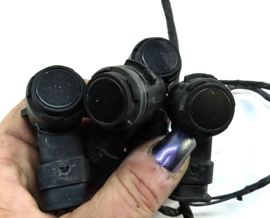 Thumbnail 6: 2016 DISCOVERY SPORT (L550) FRONT PARK ASSIST PDC SENSOR SET4 (BLACK) w/ HARNESS