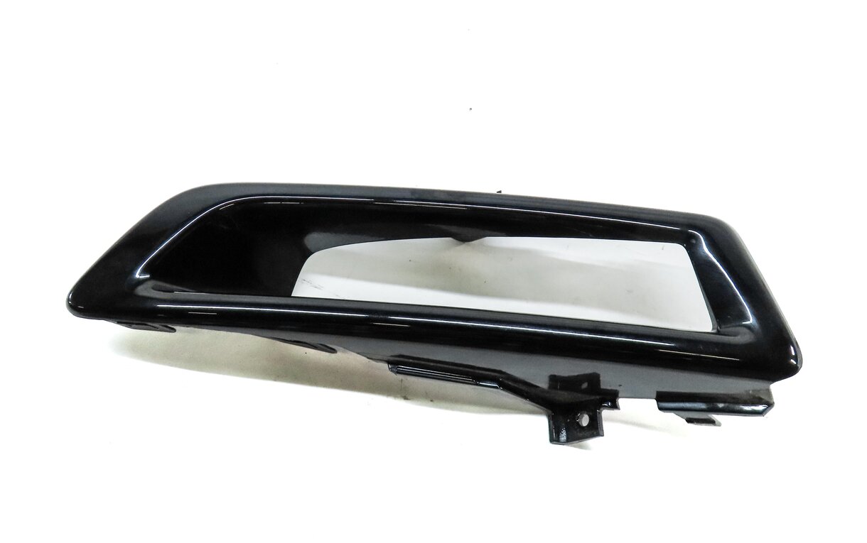 Thumbnail 2: 2016 LAND ROVER DISCOVERY SPORT (L550) FRONT RIGHT PASSENGER FOGLIGHT TRIM BLACK