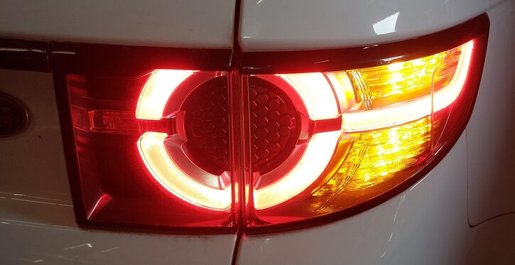 Thumbnail 2: 15-19 LAND ROVER DISCOVERY SPORT (L550) RIGHT REAR INNER TAILLIGHT LIGHT LAMP