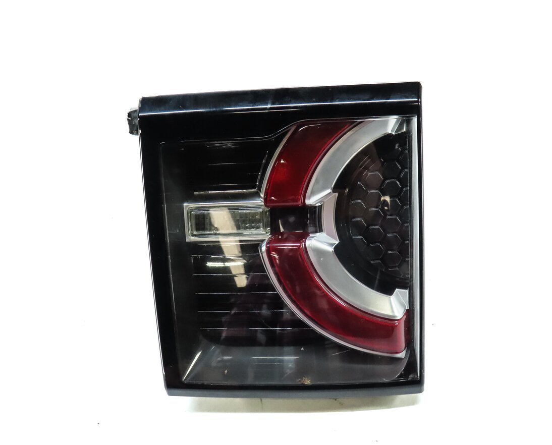 Thumbnail 3: 15-19 LAND ROVER DISCOVERY SPORT (L550) RIGHT REAR INNER TAILLIGHT LIGHT LAMP