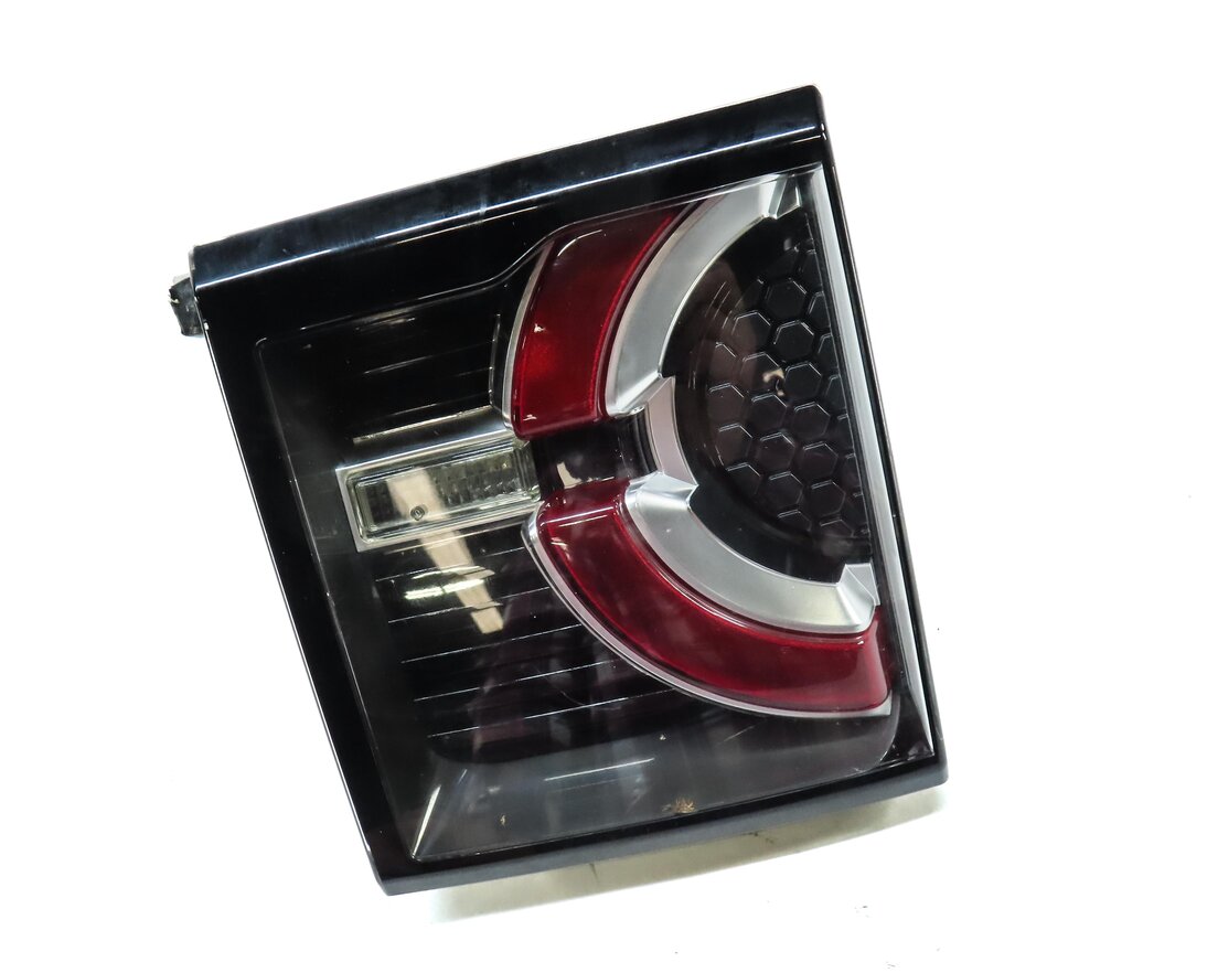Thumbnail 4: 15-19 LAND ROVER DISCOVERY SPORT (L550) RIGHT REAR INNER TAILLIGHT LIGHT LAMP