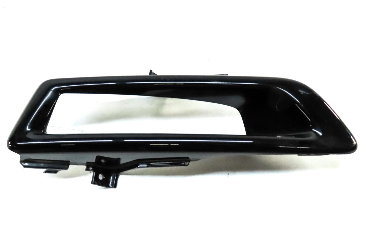Thumbnail 2: 2016 LAND ROVER DISCOVERY SPORT (L550) FRONT LEFT DRIVER FOGLIGHT TRIM (BLACK)