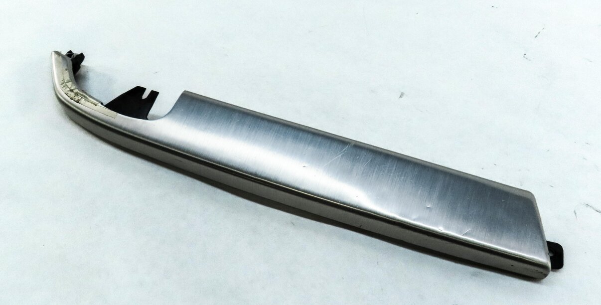 2016 LAND ROVER DISCOVERY SPORT L550 FRONT RIGHT VERTICLE CONSOLE TRIM ALUMINUM