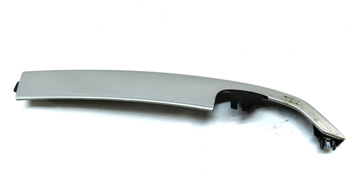 Thumbnail 4: 2016 LAND ROVER DISCOVERY SPORT L550 FRONT RIGHT VERTICLE CONSOLE TRIM ALUMINUM