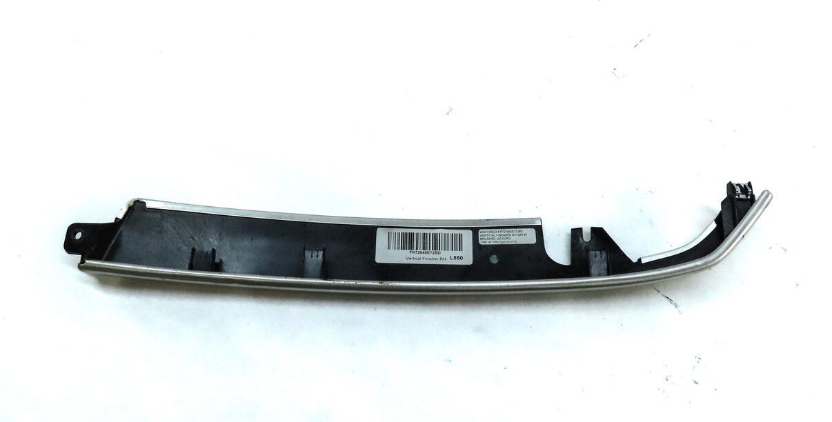 Thumbnail 5: 2016 LAND ROVER DISCOVERY SPORT L550 FRONT RIGHT VERTICLE CONSOLE TRIM ALUMINUM