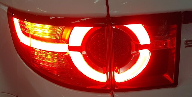Thumbnail 2: 2015-2019 LAND ROVER DISCOVERY SPORT (L550) LEFT REAR INNER TAILLIGHT LIGHT LAMP