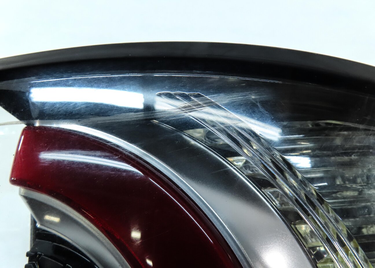 Thumbnail 7: 2015-2019 LAND ROVER DISCOVERY SPORT (L550) LEFT REAR TAILLIGHT BRAKE LIGHT LAMP