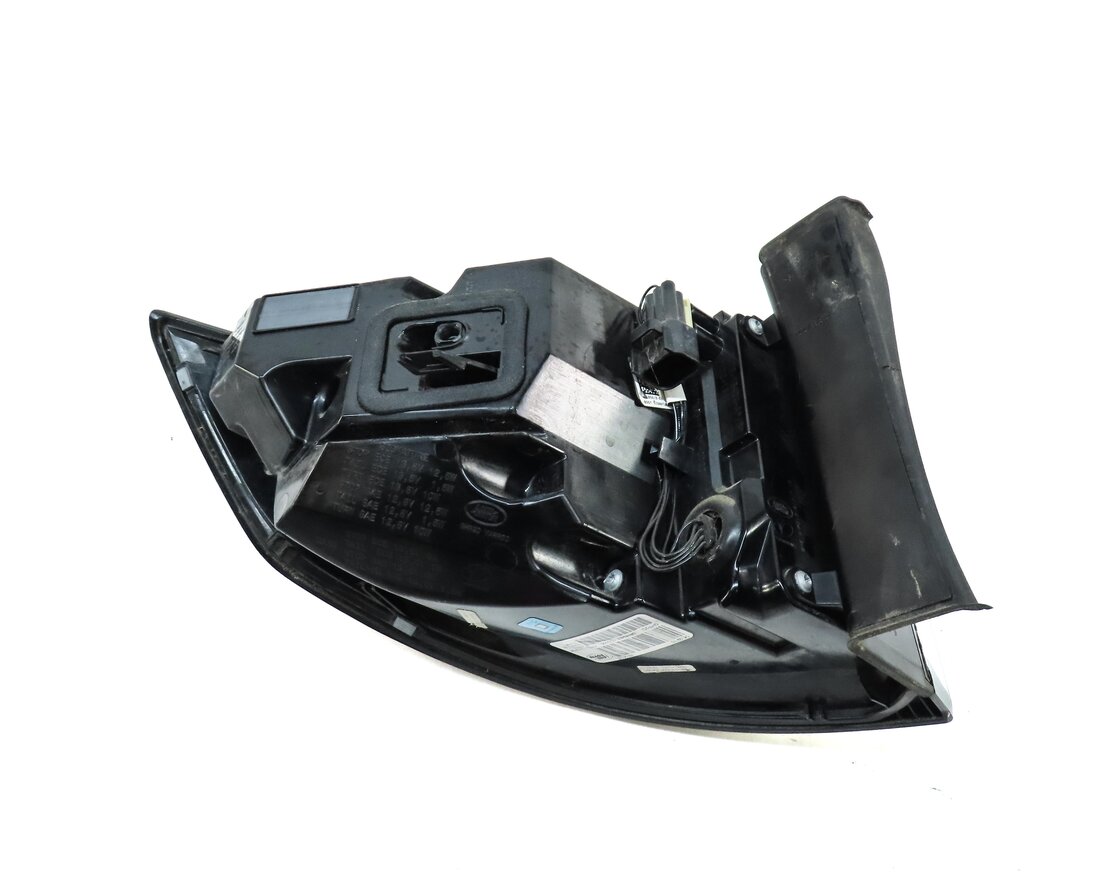 Thumbnail 5: 15-19 LAND ROVER DISCOVERY SPORT (L550) RIGHT REAR TAILLIGHT BRAKE LIGHT LAMP