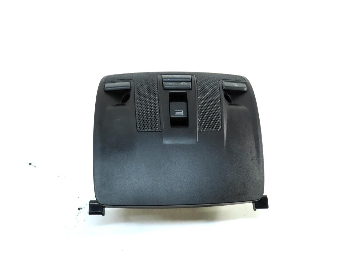 Thumbnail 3: 2014 MERCEDES CLA45 AMG C117 FRONT CENTER ROOF PRIMARY DOME LIGHT MAP LAMP BLACK