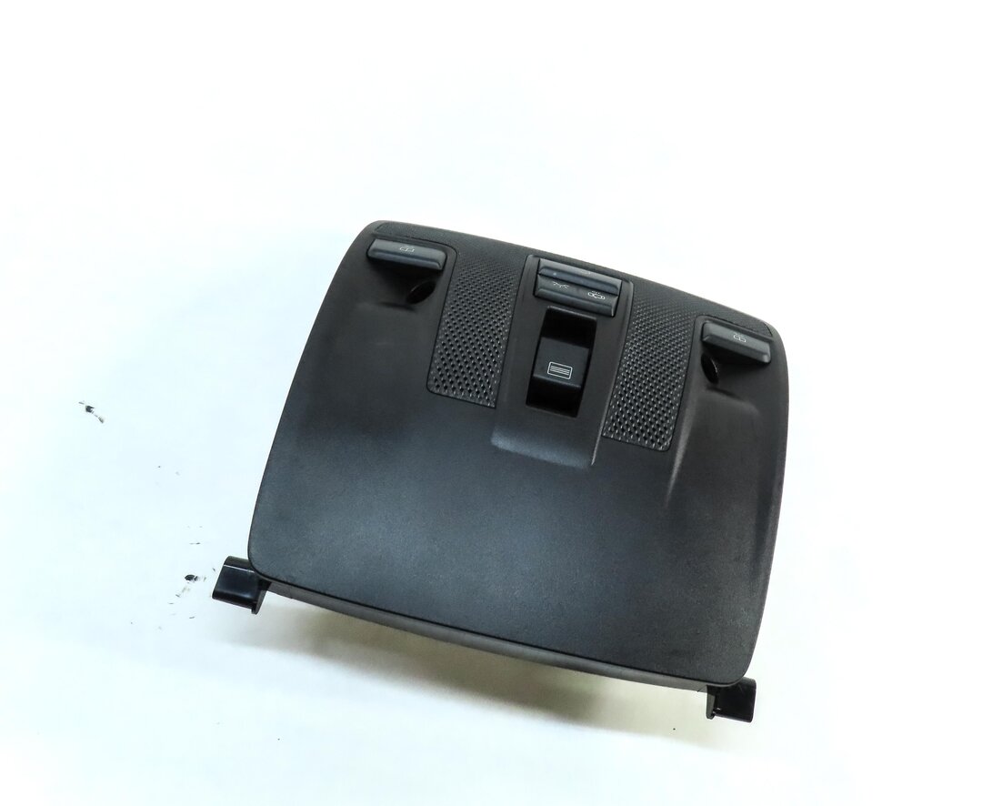 Thumbnail 4: 2014 MERCEDES CLA45 AMG C117 FRONT CENTER ROOF PRIMARY DOME LIGHT MAP LAMP BLACK