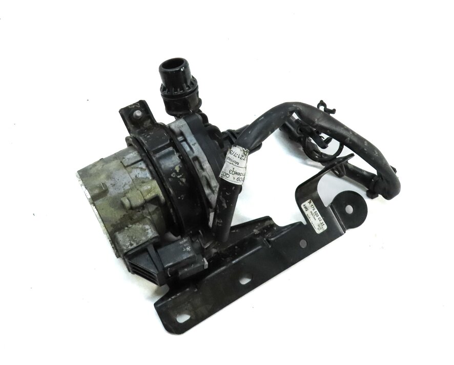 Thumbnail 3: 2014 MERCEDES CLA45 AMG C117 2.0L TURBO M133 ENGINE ELECTRIC COOLANT PUMP MOTOR