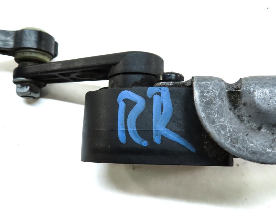 Thumbnail 4: 2014 MERCEDES CLA45 AMG (C117) REAR RIGHT SUSPENSION HEIGHT LEVEL SENSOR