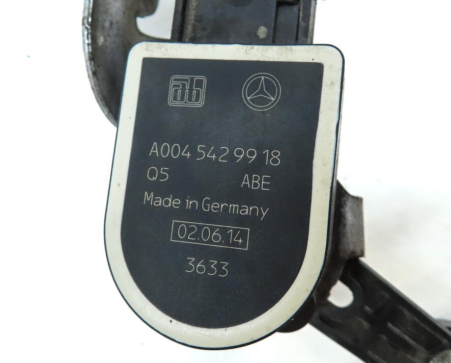 Thumbnail 5: 2014 MERCEDES CLA45 AMG (C117) REAR RIGHT SUSPENSION HEIGHT LEVEL SENSOR