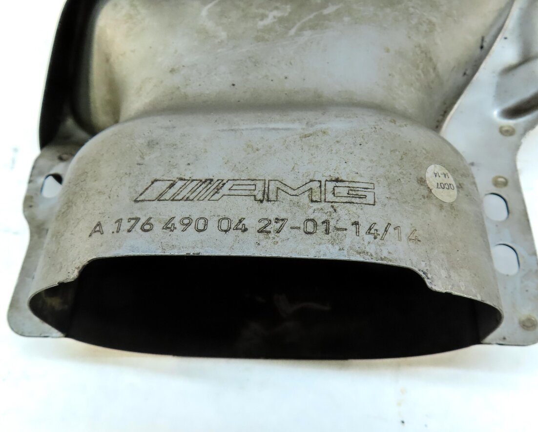 Thumbnail 5: 2014 MERCEDES CLA45 AMG (C117) 2.0L M133 ENGINE ///AMG RIGHT EXHAUST MUFFLER TIP
