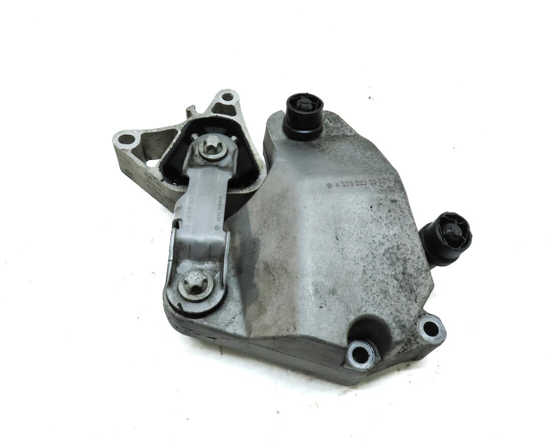 Thumbnail 2: 2014 MERCEDES CLA45 AMG (C117) 2.0L TURBO M133 RIGHT ENGINE MOTOR MOUNT