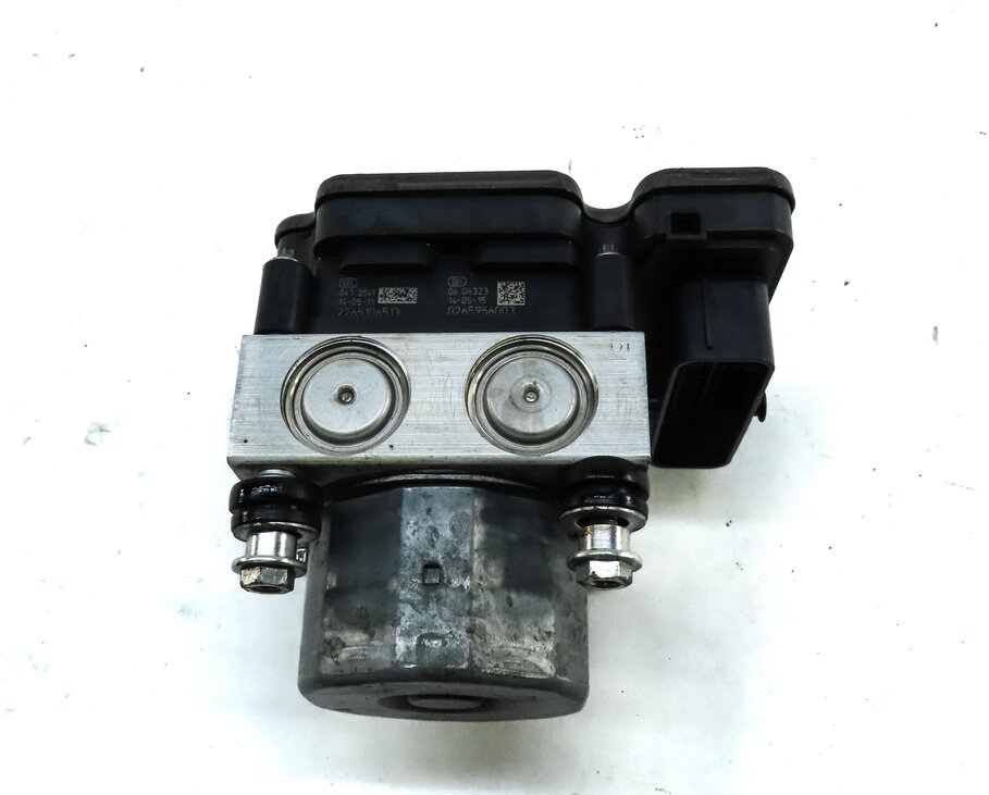 14-15 CLA250 CLA45 (C117) ANTI-LOCK ABS BRAKE PUMP & MODULE (ADAPTIVE CRUISE)