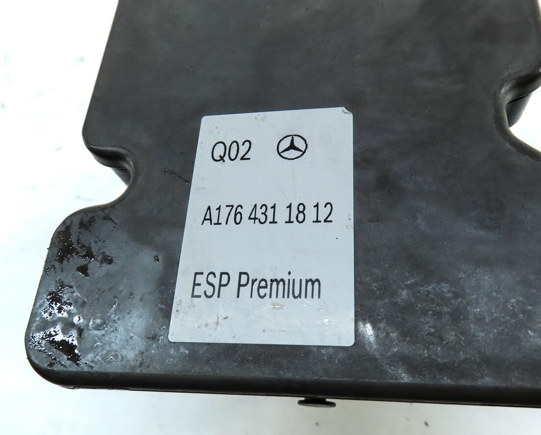 Thumbnail 3: 14-15 CLA250 CLA45 (C117) ANTI-LOCK ABS BRAKE PUMP & MODULE (ADAPTIVE CRUISE)