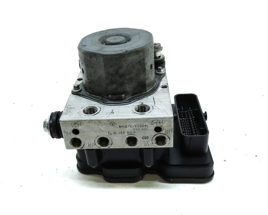 Thumbnail 6: 14-15 CLA250 CLA45 (C117) ANTI-LOCK ABS BRAKE PUMP & MODULE (ADAPTIVE CRUISE)