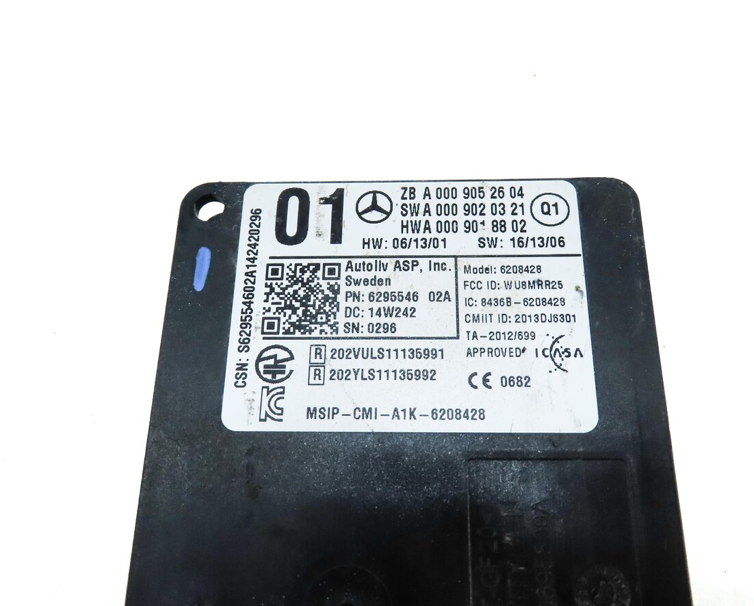 Thumbnail 4: 2014-2016 MERCEDES CLA250 CLA45 (C117 W117) REAR BLIND SPOT RADAR SENSOR MODULE