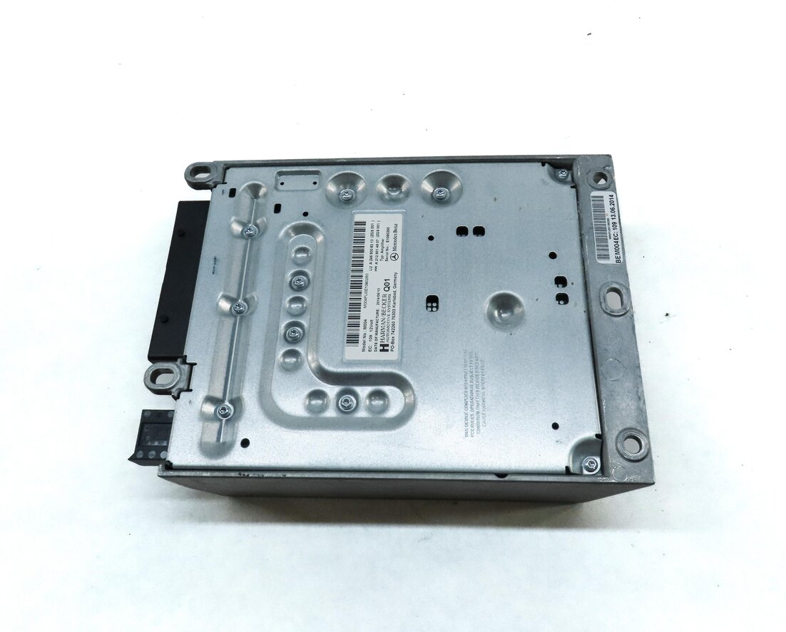 Thumbnail 3: 2012-2015 MERCEDES B250 CLA SLK SLK (C117 R172 W242) BECKER AUDIO AMP AMPLIFIER