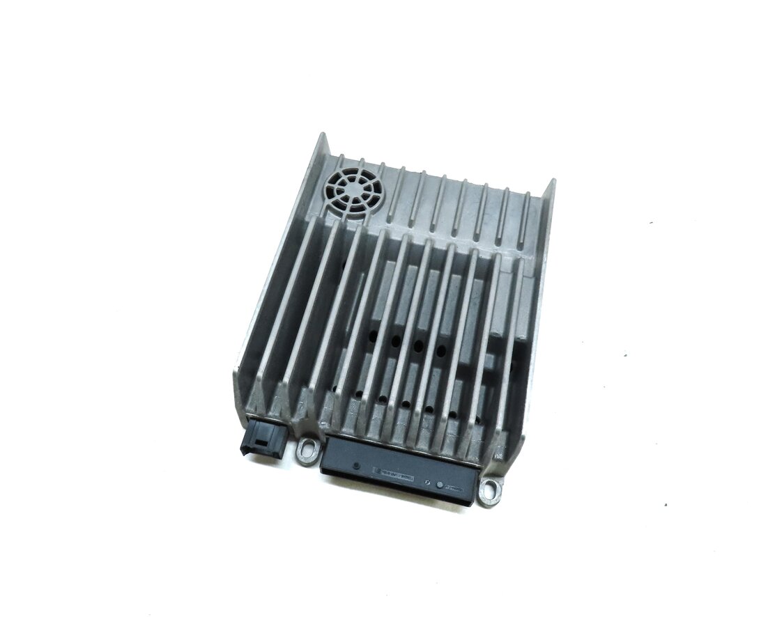 Thumbnail 5: 2012-2015 MERCEDES B250 CLA SLK SLK (C117 R172 W242) BECKER AUDIO AMP AMPLIFIER