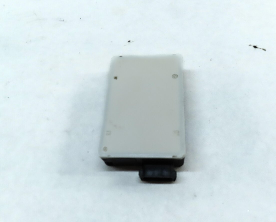 Thumbnail 5: 2014-2016 MERCEDES CLA250 CLA45 (C117 W117) REAR BLIND SPOT RADAR SENSOR MODULE