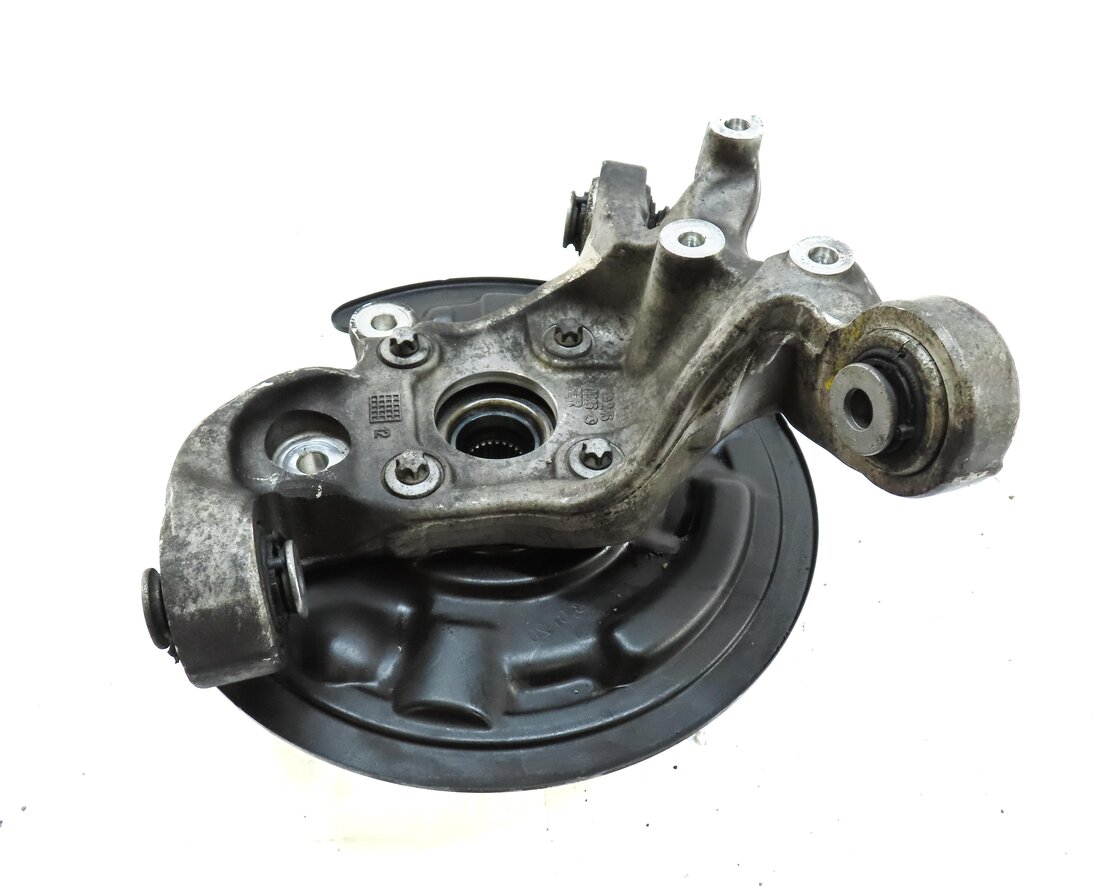 Thumbnail 3: 2014-2019 MERCEDES CLA45 GLA45 AMG (C117 X156) REAR LEFT SPINDLE KNUCKLE HUB