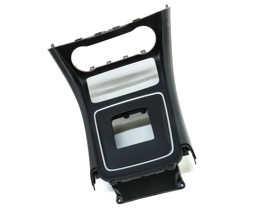 Thumbnail 3: 2014 MERCEDES CLA45 AMG (C117) CENTER CONSOLE SHIFTER SURROUND TRIM PANEL BLACK