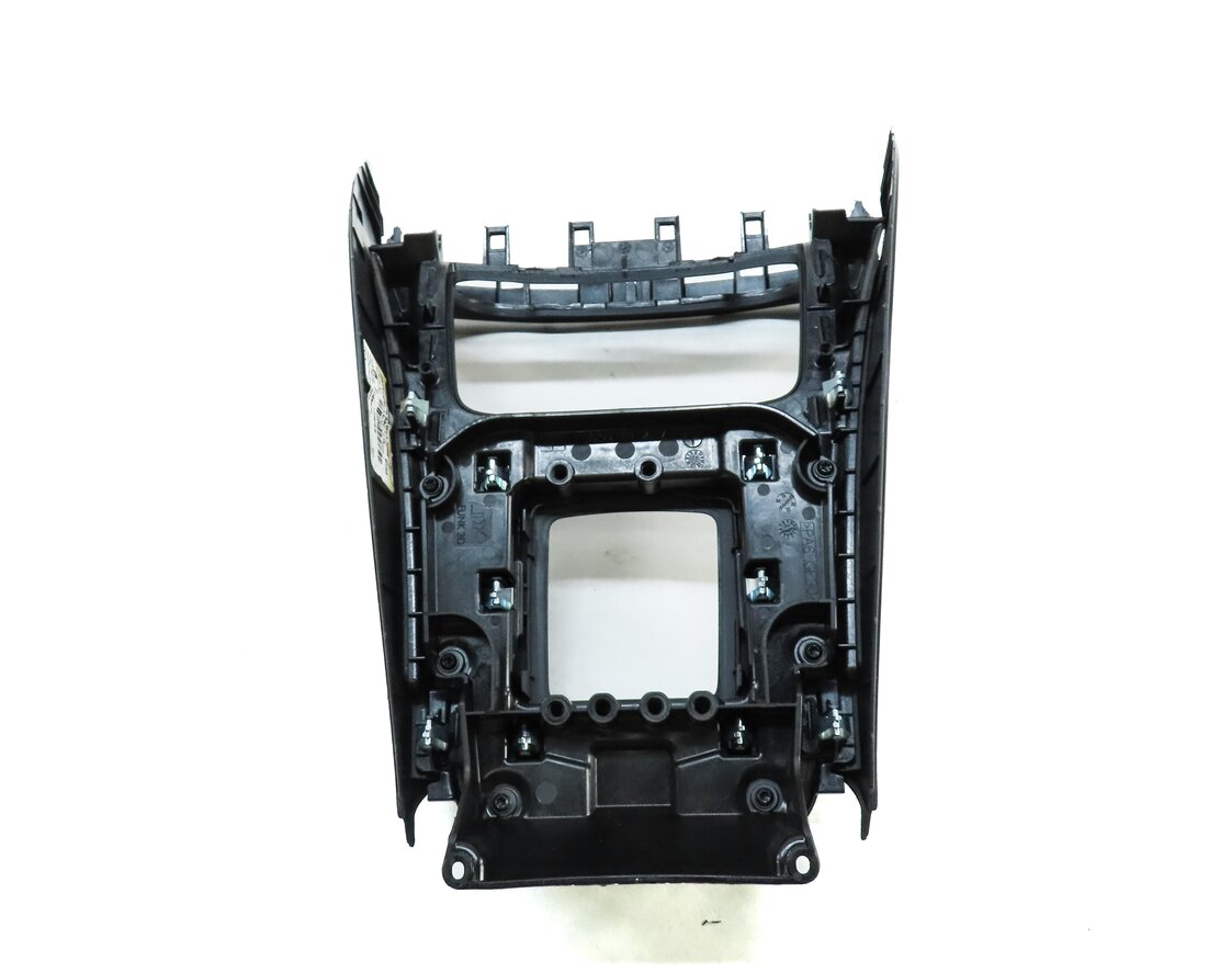 Thumbnail 6: 2014 MERCEDES CLA45 AMG (C117) CENTER CONSOLE SHIFTER SURROUND TRIM PANEL BLACK