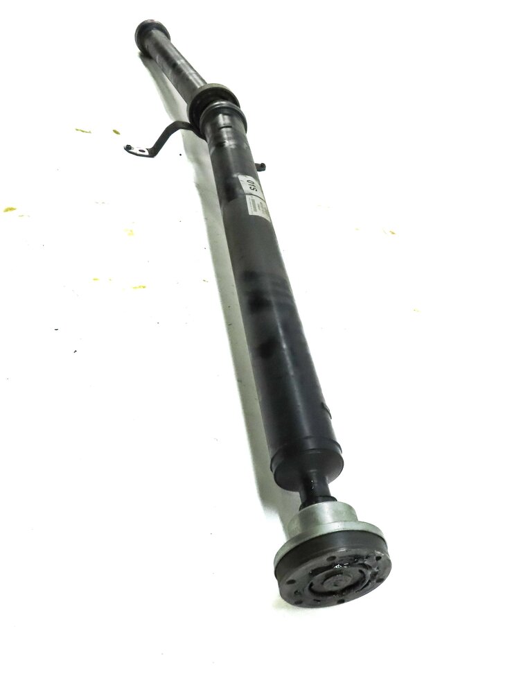 Thumbnail 3: 2013-2014 AUDI A5 (B8 8T) AUTO TRANSMISSION - REAR DRIVESHAFT DRIVE LINE SHAFT