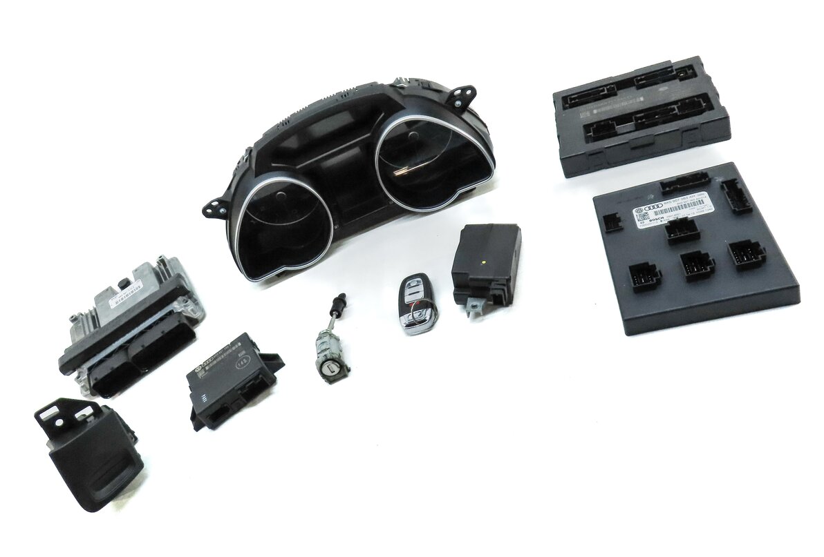 Thumbnail 4: 2013 AUDI A5 (B8 8T) 2.0L SPEEDOMETER BODY ENGINE MODULE & KEY SET BCM ECM ECU