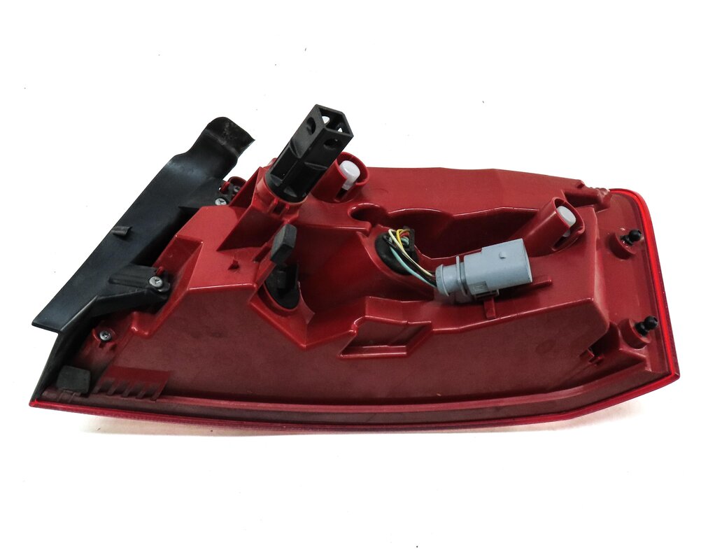 Thumbnail 5: 13-17 AUDI A5 S5 RS5 (B8 8T) REAR LEFT OUTER TAILLIGHT BRAKE LIGHT LAMP (LED)