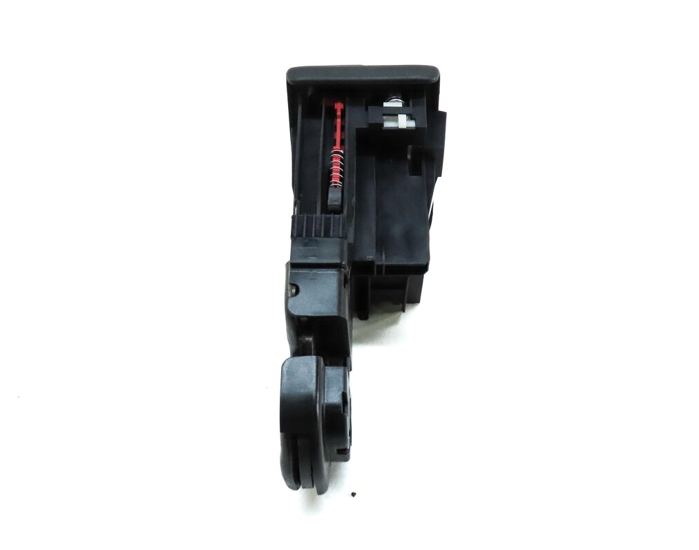 Thumbnail 8: 2013 AUDI A5 (B8 8T) REAR LEFT SEAT LATCH & RELEASE BUTTON