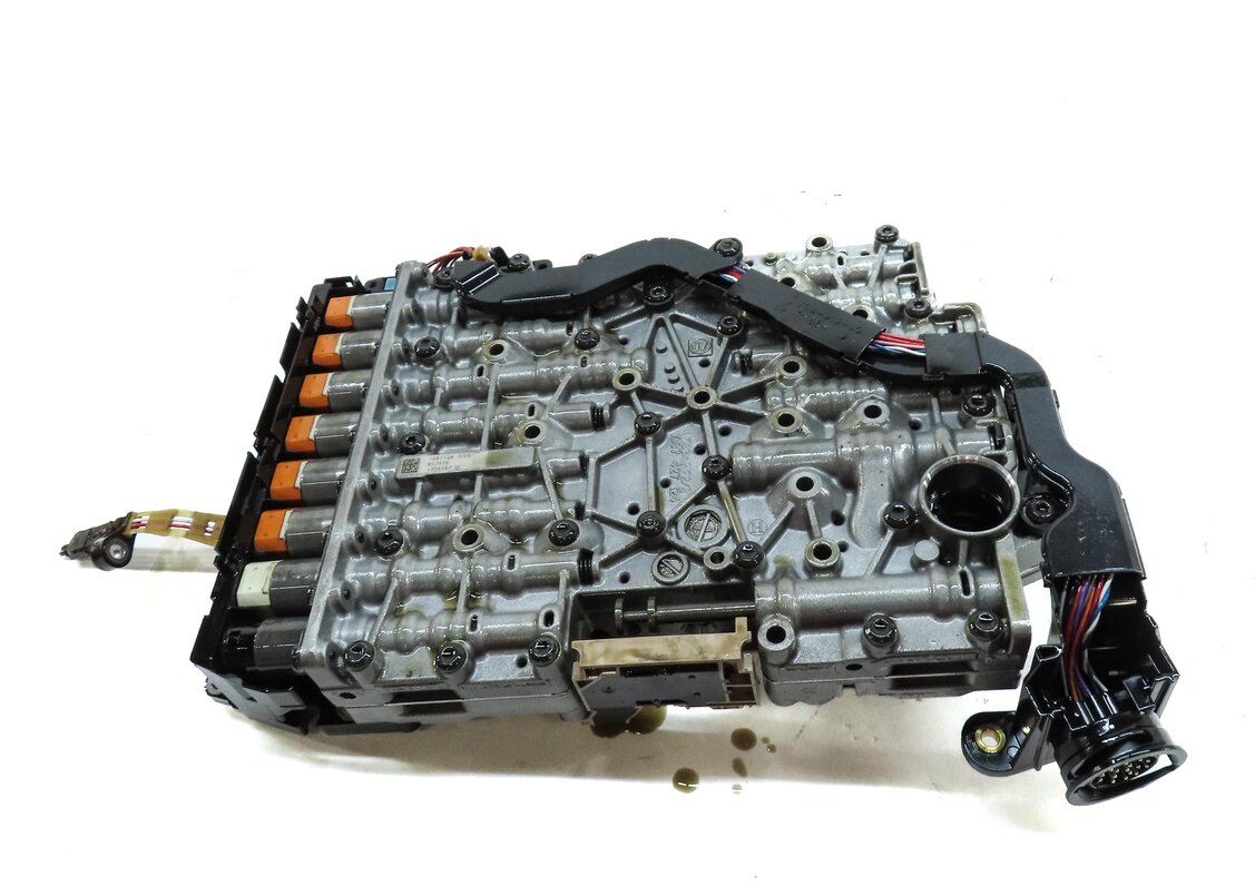 Thumbnail 7: 2013-2017 AUDI A4 A5 (B8 8K 8T) QUATTRO - 2.0L 8 SPEED TRANSMISSION VALVE BODY