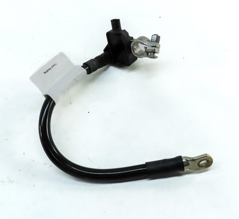 Thumbnail 2: 2013 AUDI A5 (B8 8T) NEGATIVE BATTERY CABLE w/ INTELLIGENT BATTERY IBS MODULE