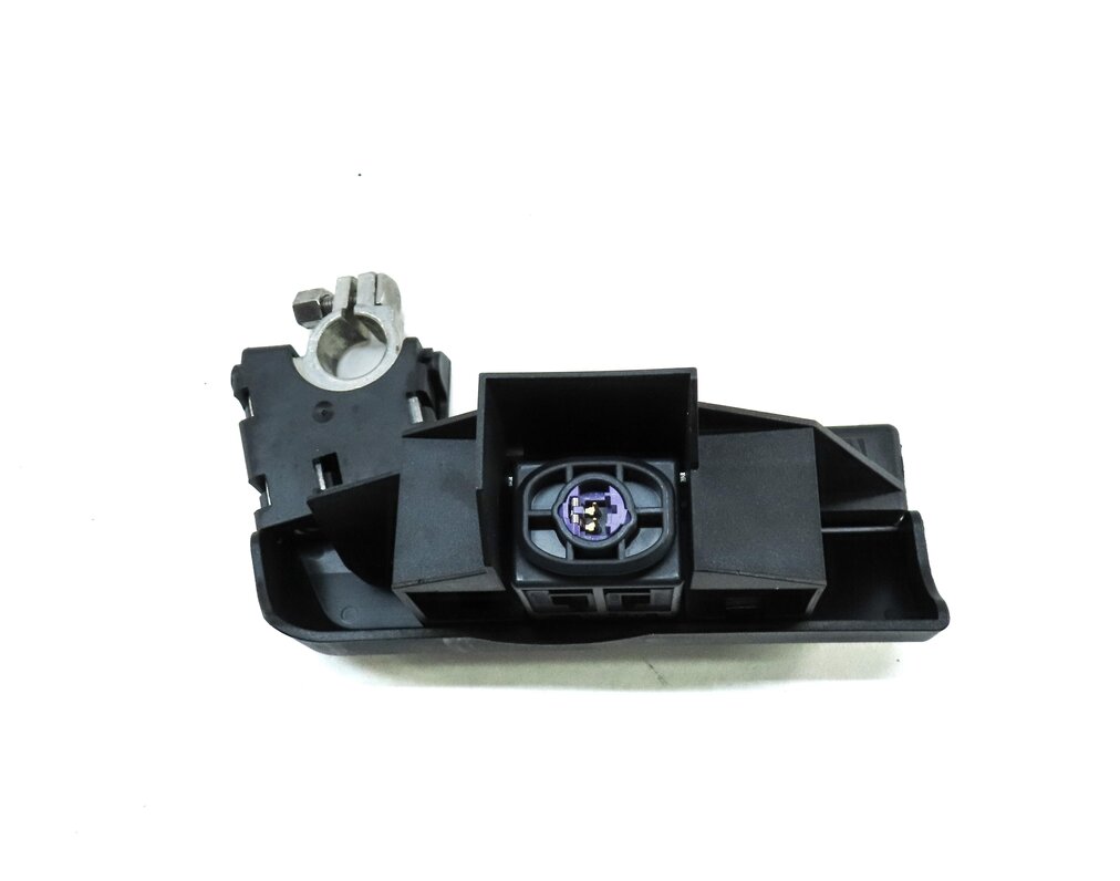 Thumbnail 2: 2013 AUDI A5 (B8 8T) POSITIVE BATTERY TERMINAL w/ SAFETY OVERLOAD BLOWOUT FUSE