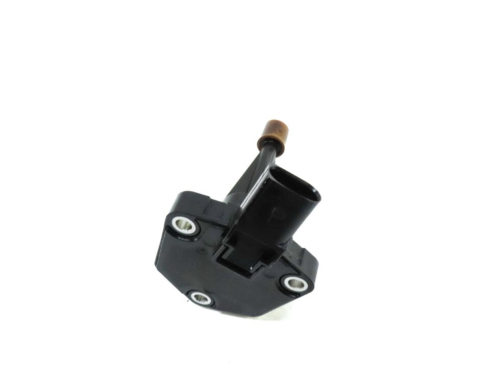 Thumbnail 2: 2013 AUDI A5 (B8 8T) 2.0L TURBO CPMA ENGINE OIL LEVEL SENSOR 03C907660