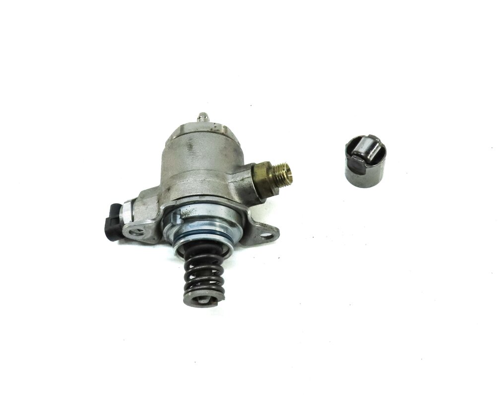 Thumbnail 2: 13-17 AUDI A4 A5 A6 Q5 TT (B8 C7 8K 8T 8R MK3) 2.0L ENGINE MECHANICAL FUEL PUMP